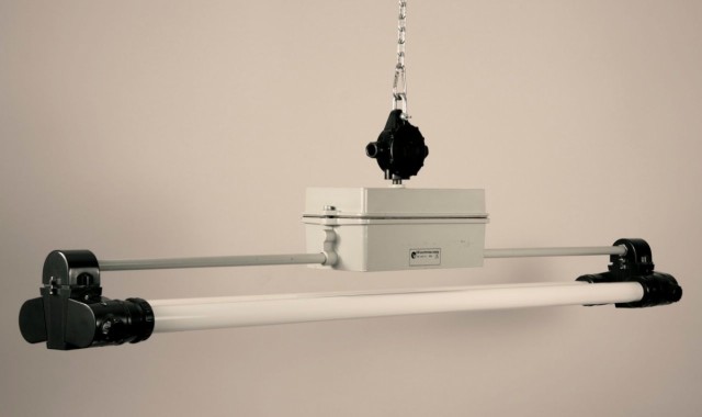 Große Werkstattlampe DDR Modell 